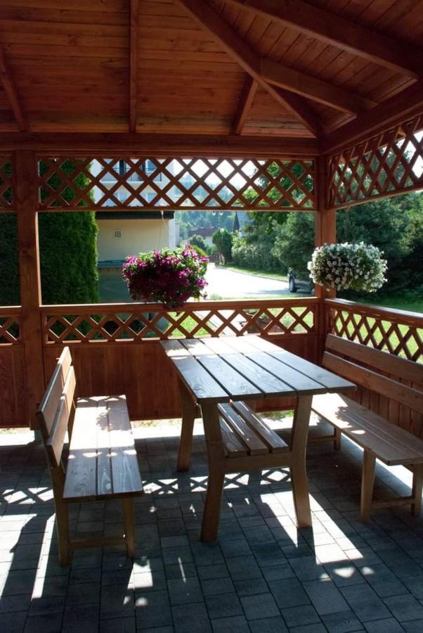 Osrodek Wczasowy Krasniczanka Hotel Мушина Екстериор снимка